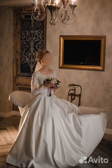 Свадебное платье