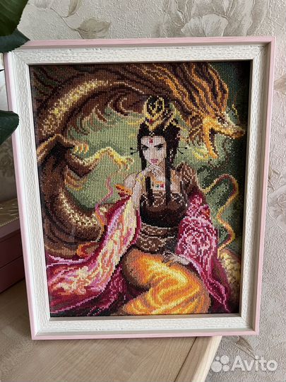 Вышивка крестом готовая работа девушка дракон