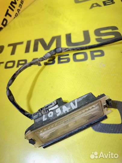 Фонарь подсветки номера Renault Logan 1