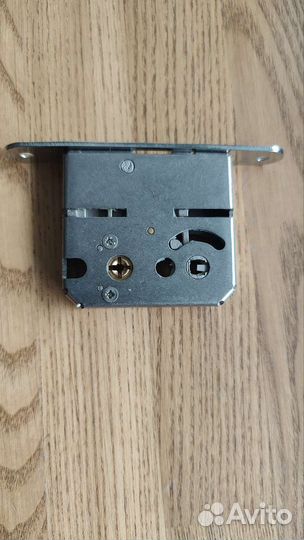 Замок для катера