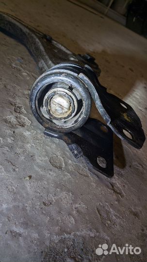 Рычаг подвески передний нижний левый Ford Mondeo 5