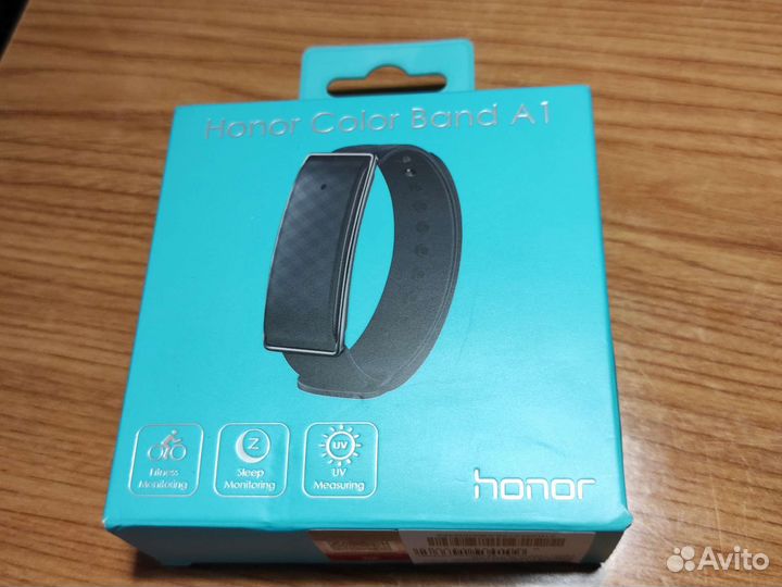 Фитнес браслет Honor Color band A1