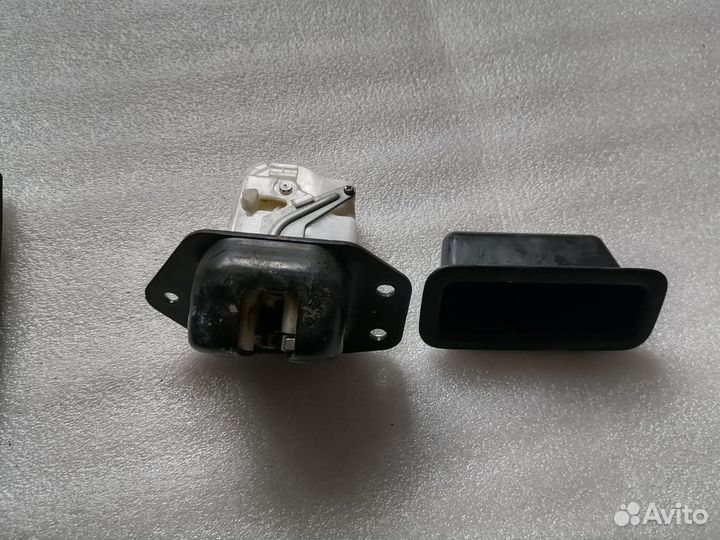 Замок крышки багажника nissan x-trail t31