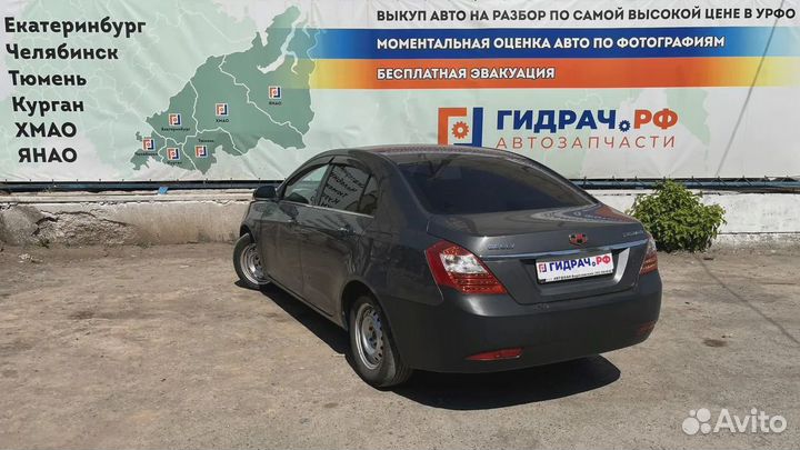 Накладка на торпедо Geely Emgrand EC7 106700107200