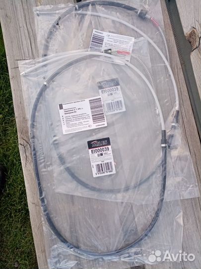 Трос ручного тормоза skoda fabia II