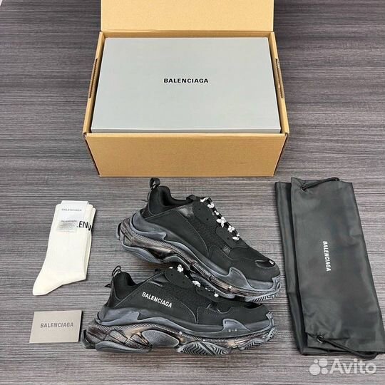 Кроссовки balenciaga triple s