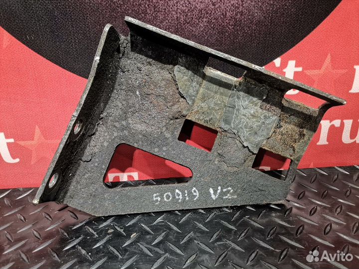 Кронштейн ресивера правый