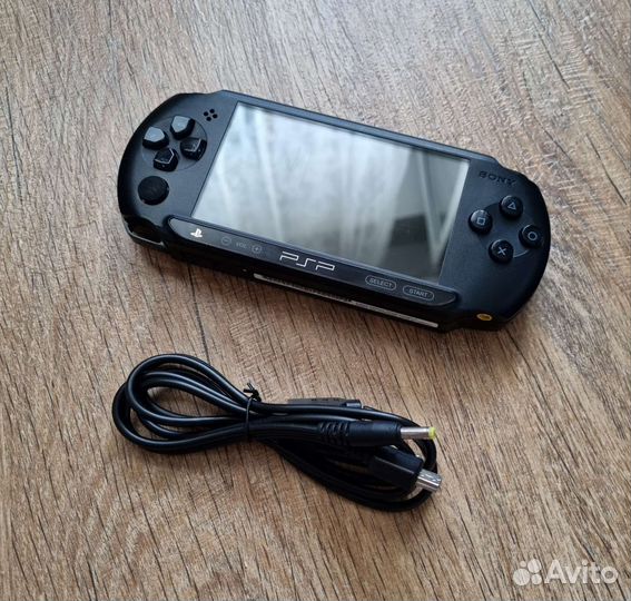 PSP E-1008 (Прошитая)