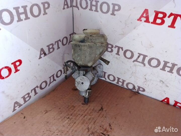 Главный тормозной цилиндр Mercedes-Benz M-Class