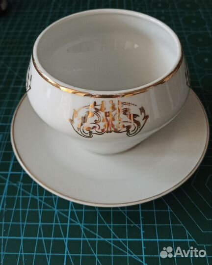 Соусник. Сахарница. Фарфор.Винтаж. Чехословакия