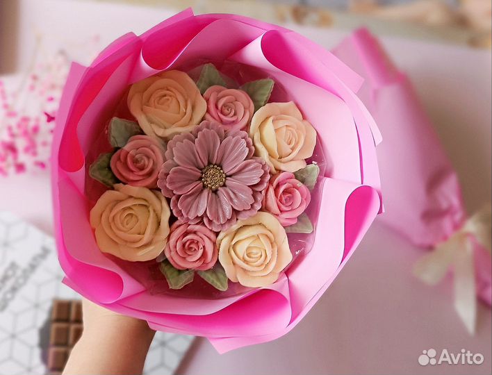 Шоколад подарки букеты наборы цветы