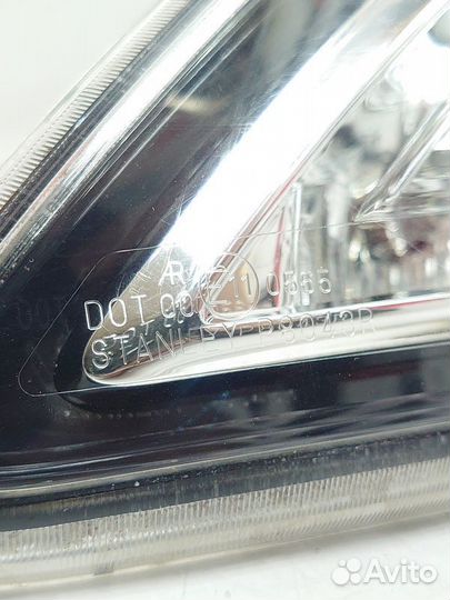 Фонарь задний внутренний Mazda 3 BL (2008—2011)