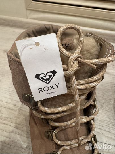 Новые зимние ботинки Roxy