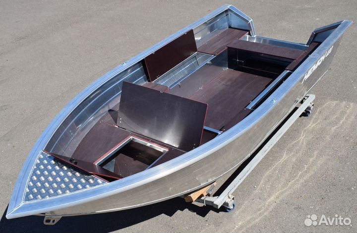 Новая моторная лодка Неман 400 Fish нерегистрат
