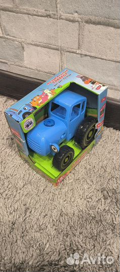 Музыкальный синий трактор