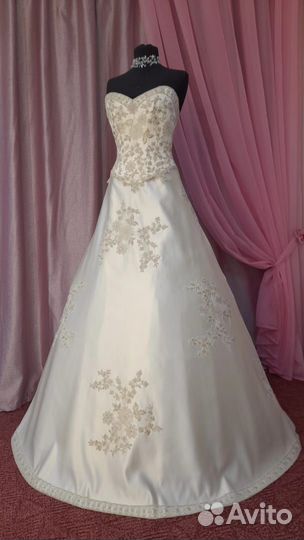 Свадебный костюм