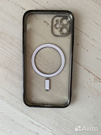 Чехол на iPhone 11