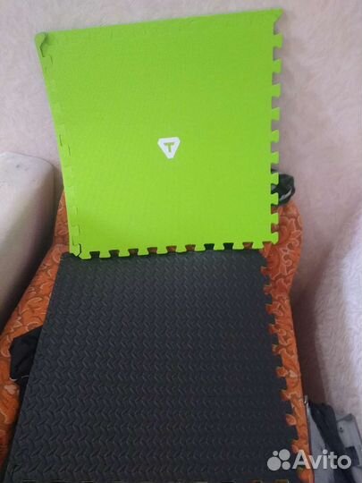 Мат-пазл для фитнес-тренажеров