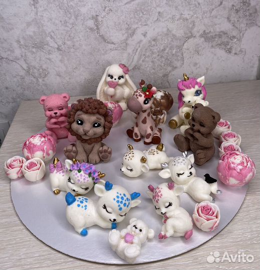 Шоколадная фигурка для торта