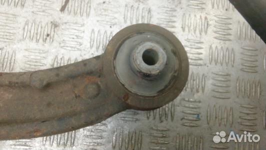 Рычаг передний нижний левый renault master 3 (ODN1