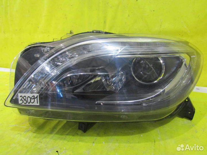 Фара левая Mercedes 166 ML 12-15г 38091