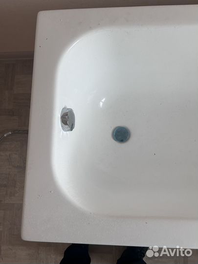 Ванная акриловая новая с экраном