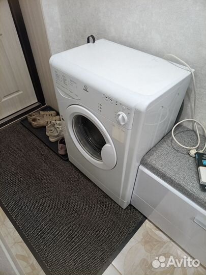 Стиральная машина indesit 5кг
