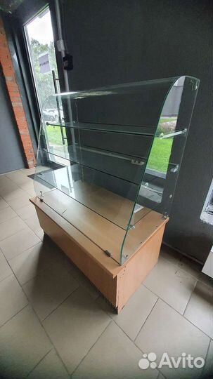 Стеклянная витрина б/у