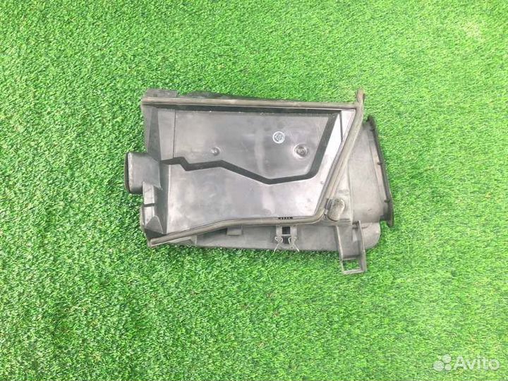 Корпус салонного фильтра Bmw 5 E39 M52B28 1998