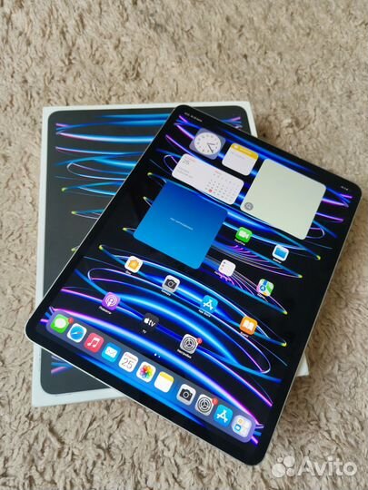 iPad Pro 12.9 6th Gen M2 2022 256 + Cellular