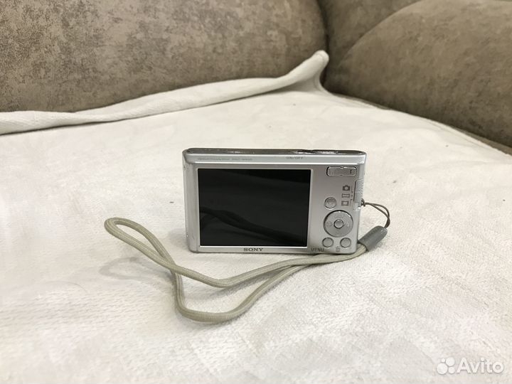 Цифровой фотоаппарат Sony DSC-W830
