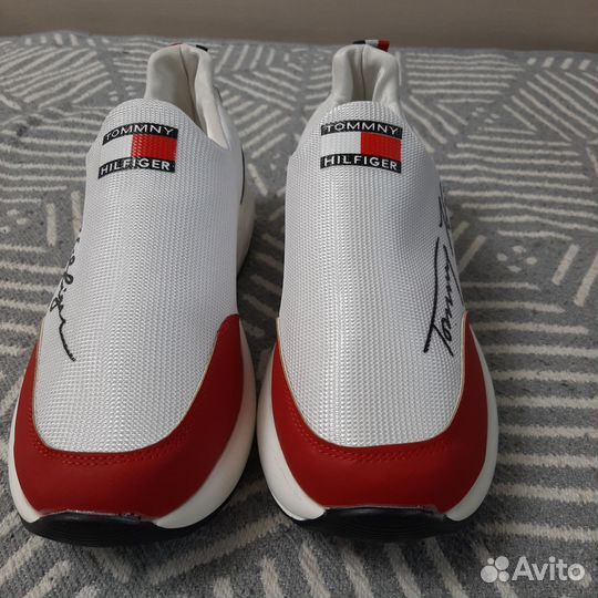 Кроссовки женские tommy hilfiger 39,5р