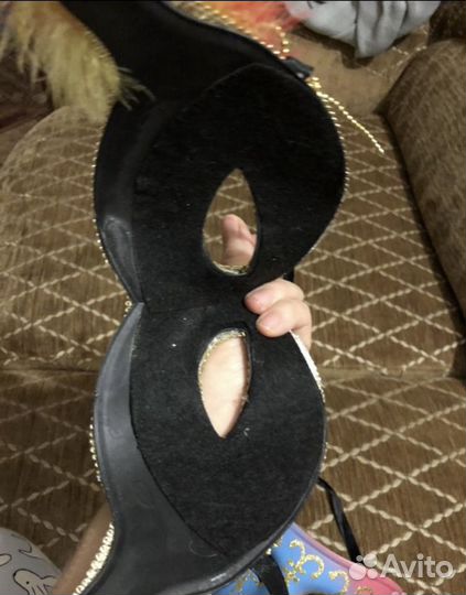 Маска театральная карнавальная