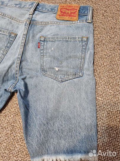 Джинсовые шорты levis