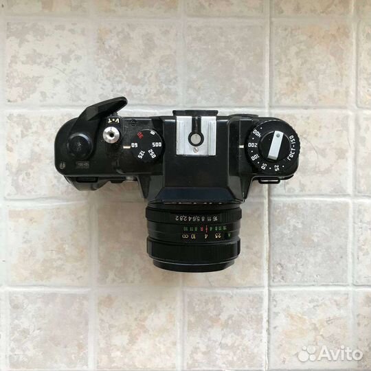 Плёночный фотоаппарат zenit 122
