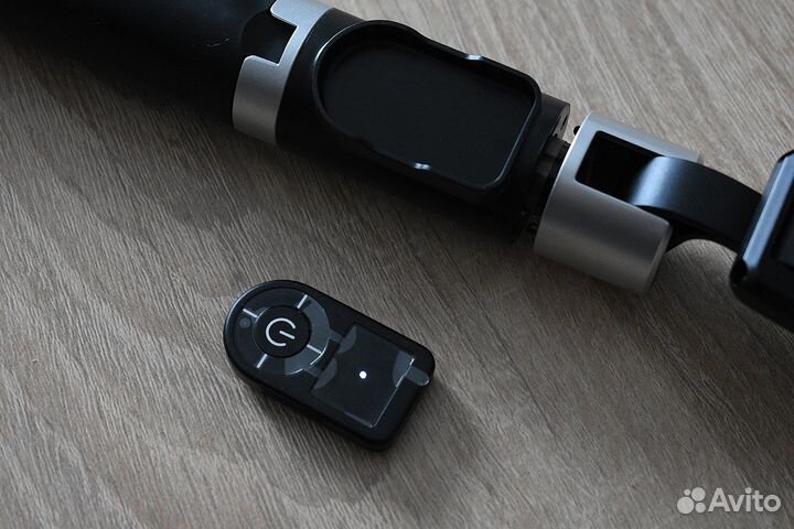 Селфи палка-трипод Р70D с пультом и лампой