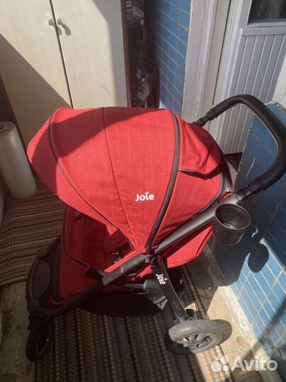 Прогулочная коляска joie mytrax