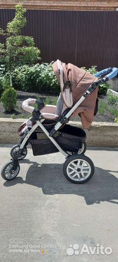 Прогулочная коляска