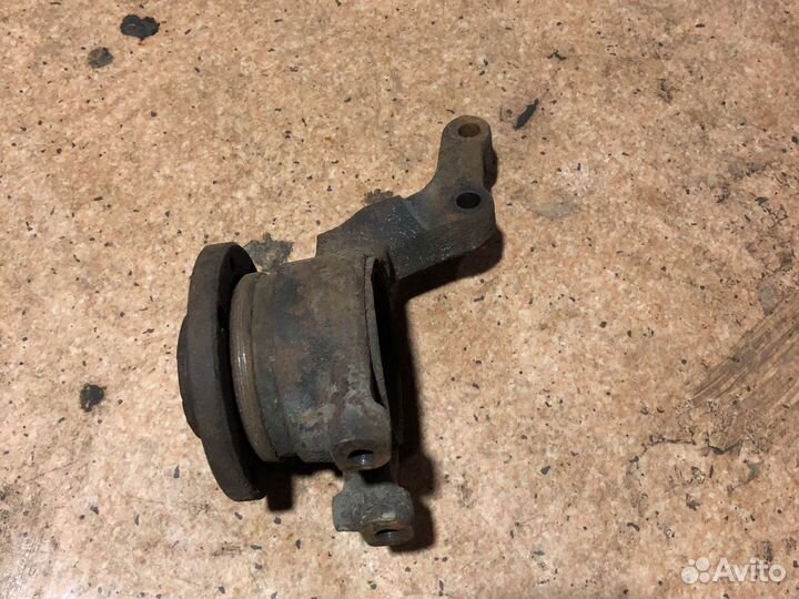 Поворотный кулак со ступицей ваз