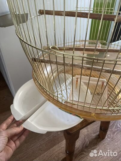 Большая клетка для птиц