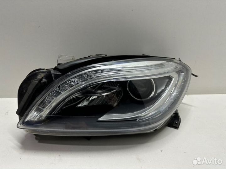 Фара передняя левая Mercedes Benz Ml W166