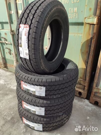 RoadX RXQuest C02 205/65 R15C 102R