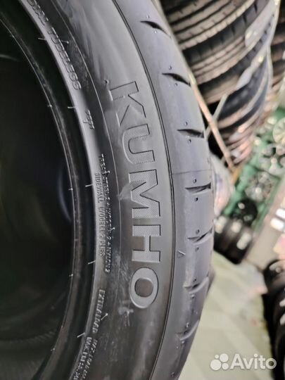 Kumho Ecsta PS91 245/45 R18 и 275/40 R18 103Y