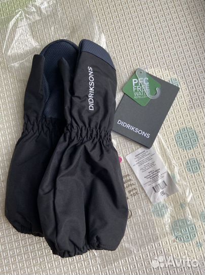 На сырую весну варежки/краги Didriksons 2-4