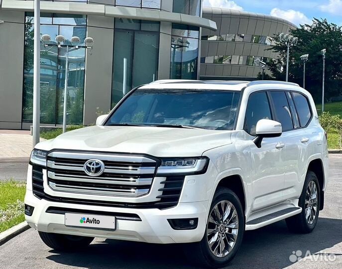 Toyota Land Cruiser 3.3 AT, 2022, 21 км