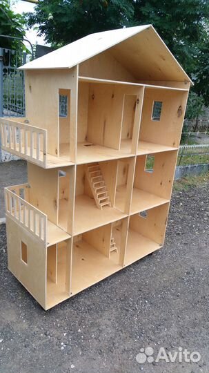 Домик кукольный деревянный