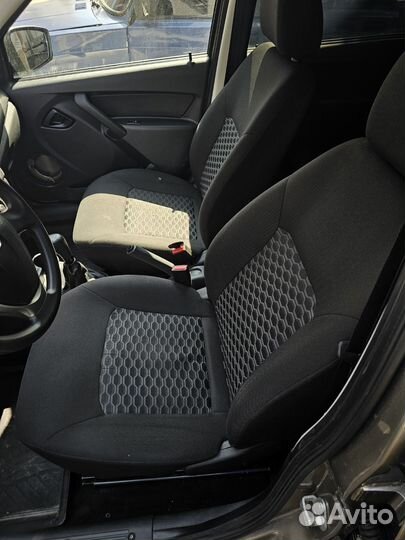 LADA Granta 1.6 МТ, 2019, 43 000 км