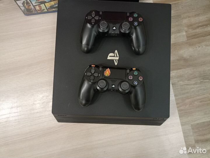 Sony playstation 4 PS4 pro 1tb
