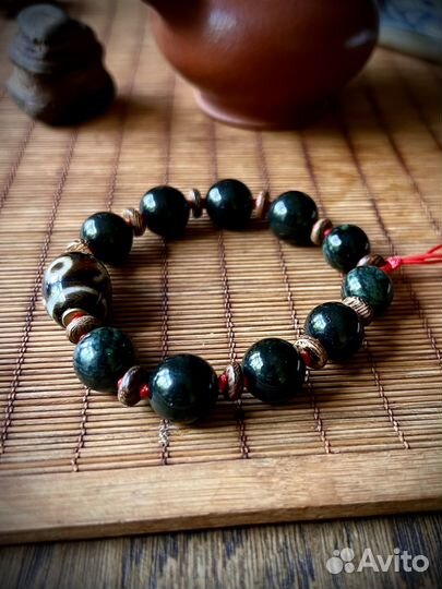 Нефритовый предмет #225