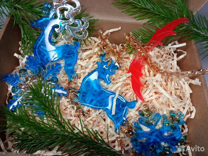 Новогодние игрушки из эпоксидной смолы